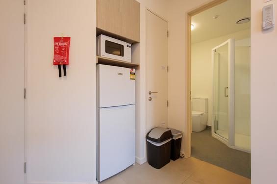 Apartment 6